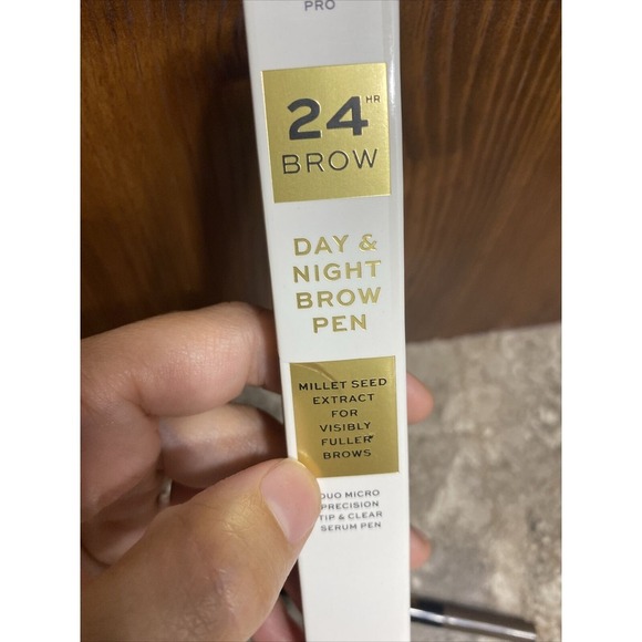 Revolution Pro 24 Brow Day & Night Brow Pen Duo Warm Brown Full Size - Picture 3 of 6